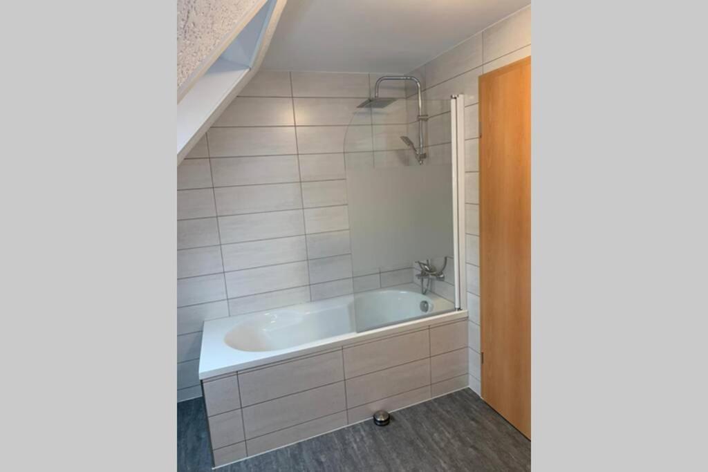 Bgi Wohnung ลาร์ ภายนอก รูปภาพ